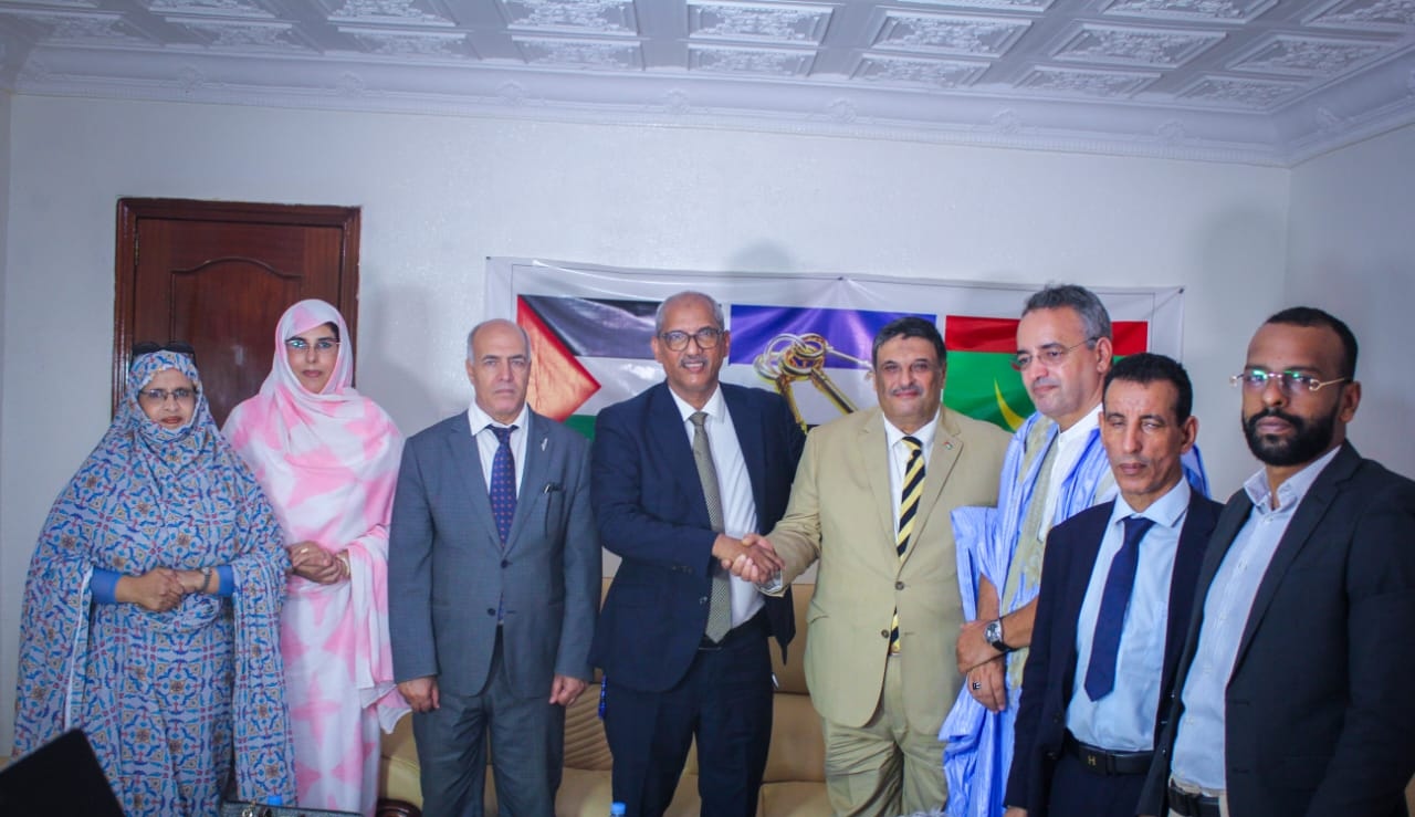 سفير دولة فلسطين يؤدي زيارة لحزب الإصلاح